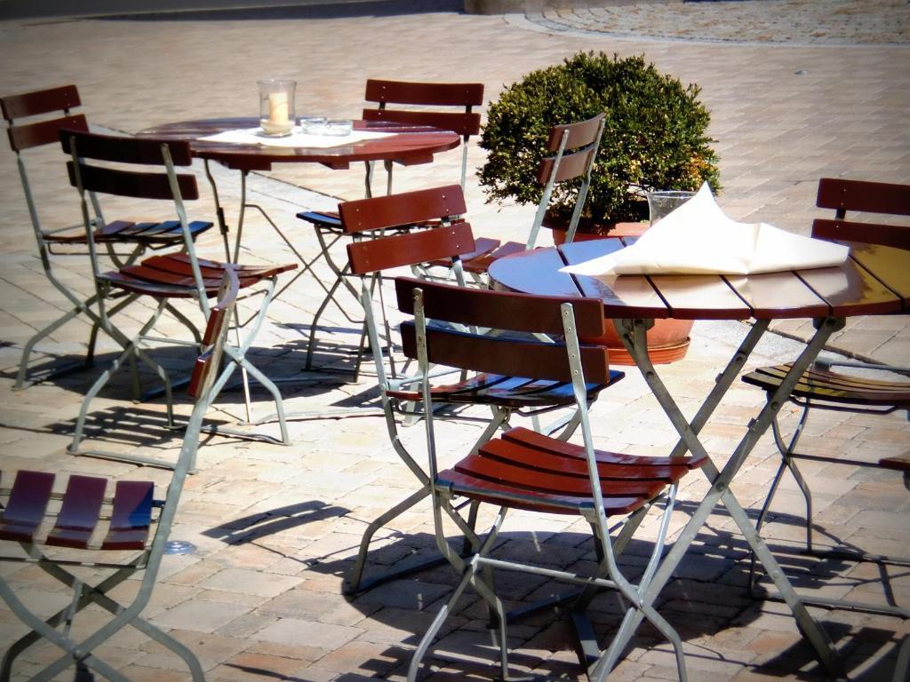Hotel & Gaestehaus Krone Geiselwind Dış mekan fotoğraf