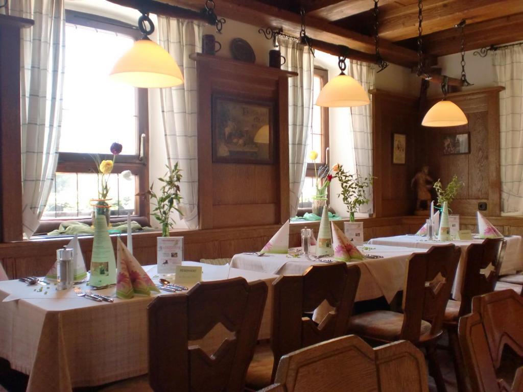 Hotel & Gaestehaus Krone Geiselwind Dış mekan fotoğraf